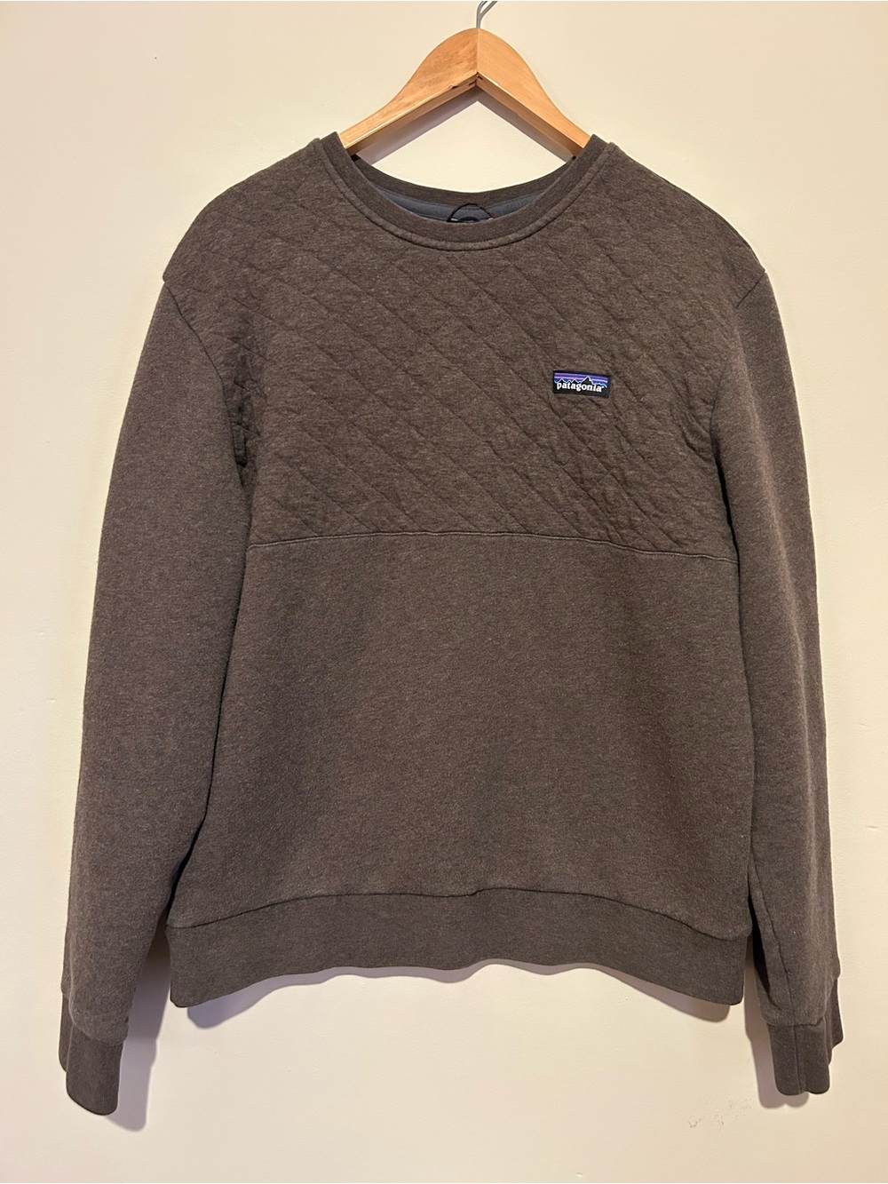 Patagonia Men’s Organic Cotton Quilted Sweatshirt Brown